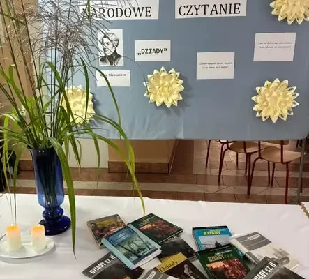 Narodowe Czytanie 2026: „Dziady” Mickiewicza w szkolnych murach