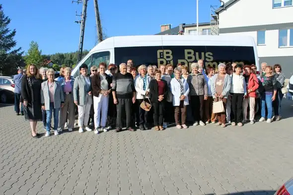 Seniorzy ze Smykowa na Senioraliach w Chęcinach – relacja z wyjazdu