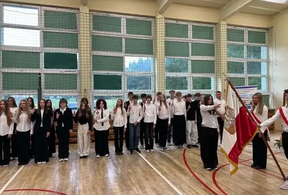Ślubowanie pierwszoklasistów w Stąporkowie – oficjalne przyjęcie do szkolnej społeczności