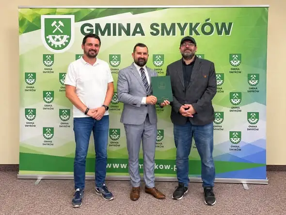 Smyków: podpisano trzy umowy na rewitalizację centrum gminy