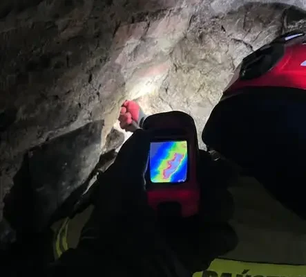 Pożar sadzy w Koliszowach – utrudniona akcja strażaków