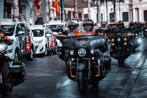 Zakończenie sezonu motocyklowego w Końskich z udziałem policji